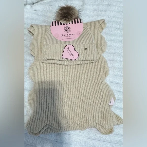 Juicy Couture Beige Knit Beanie and Scarf Set